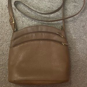 Delicato Crossbody Bag